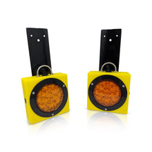 Load image into Gallery viewer, TowBrite 6&quot; Outrigger Wireless Strobe Light Set (Lithium)